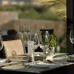 Angela Suites Boutique Hotel 