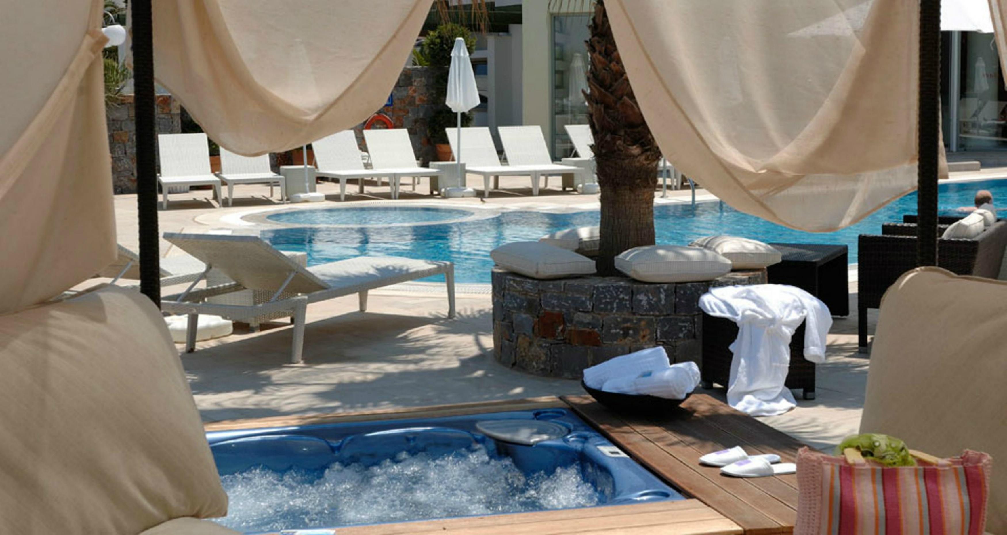 Angela Boutique Hotel 5*